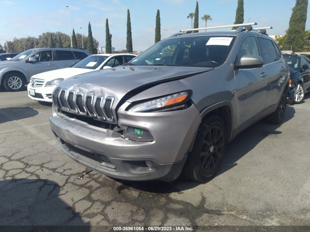1C4PJLCB2EW302906 Jeep Cherokee Latitude