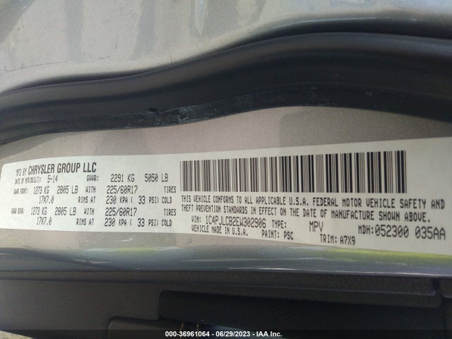 1C4PJLCB2EW302906 Jeep Cherokee Latitude