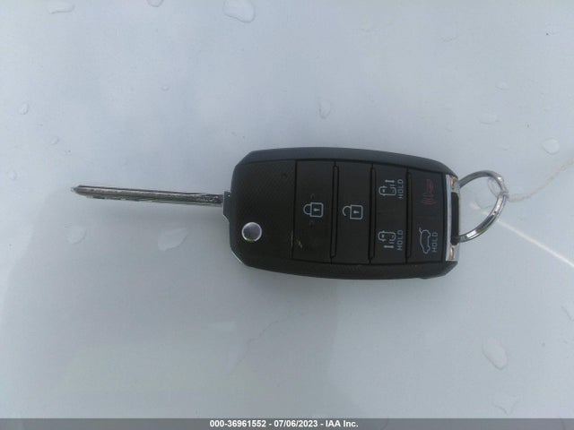 2016 KIA SEDONA LX VIN: KNDMB5C13G6178408