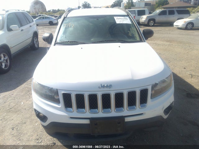 1C4NJCBAXGD621730 Jeep Compass Sport