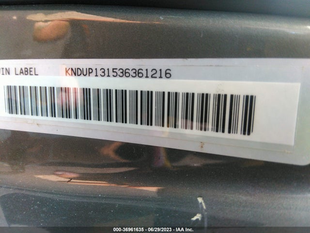 2003 KIA SEDONA LX/EX VIN: KNDUP131536361216
