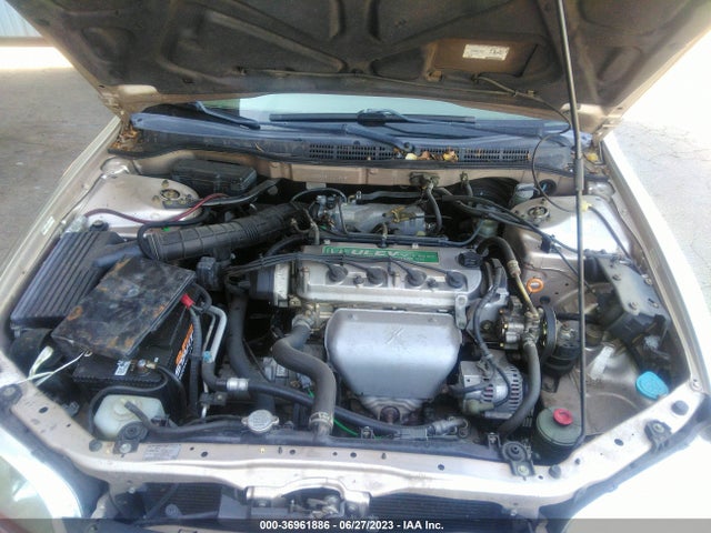 2001 HONDA ACCORD SDN LX VIN: JHMCG65581C013089