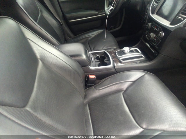 Chrysler 300 Limited 2019 2C3CCAEG1KH697729 Image 5
