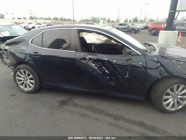 2018 TOYOTA CAMRY LE VIN: JTNB11HK5J3048705