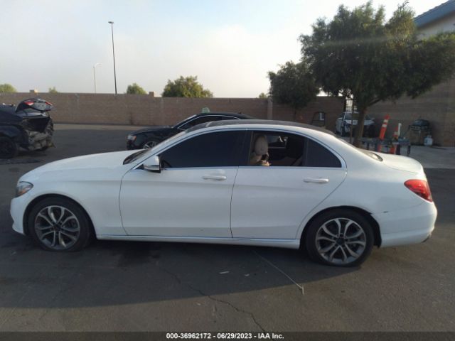 55SWF4JB1HU198664 Mercedes-Benz C-class C 300