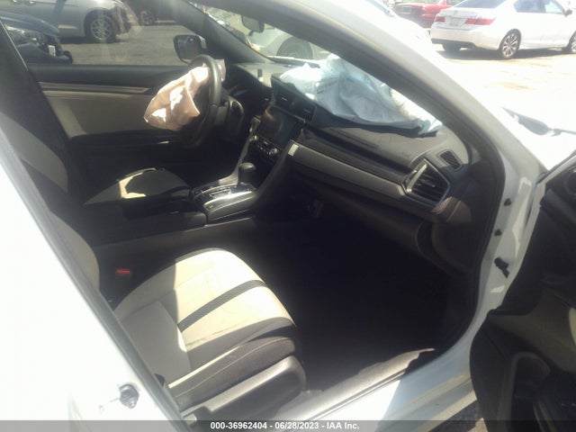 Honda Civic Hatchback Ex 2018 SHHFK7H5XJU424512 Image 11