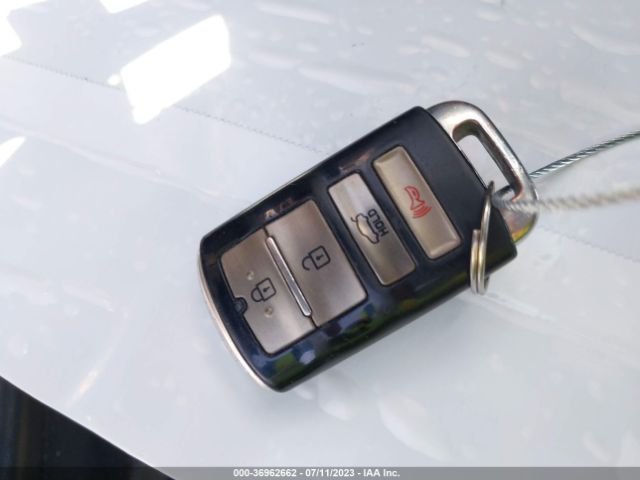 KNALN4D75G5214456 KIA Cadenza Premium
