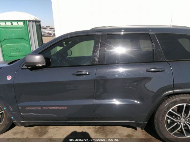 1C4RJFLT6JC165614 Jeep Grand Cherokee Trailhawk