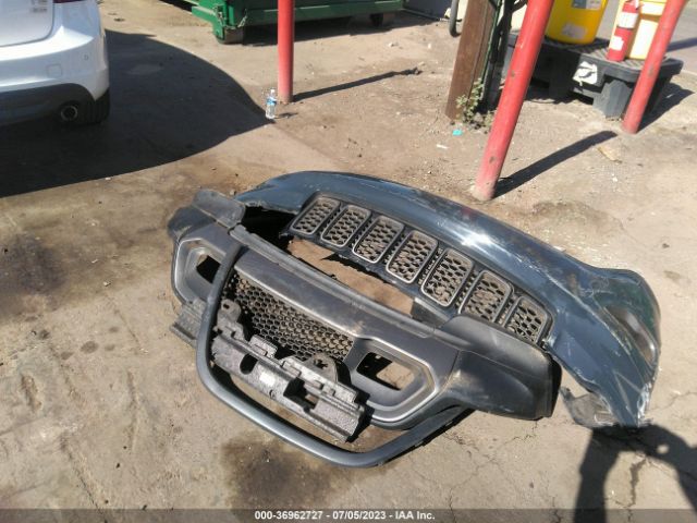 1C4RJFLT6JC165614 Jeep Grand Cherokee Trailhawk