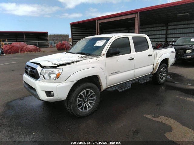 Toyota Tacoma Prerunner 2014 3TMJU4GN7EM167400 Image 2