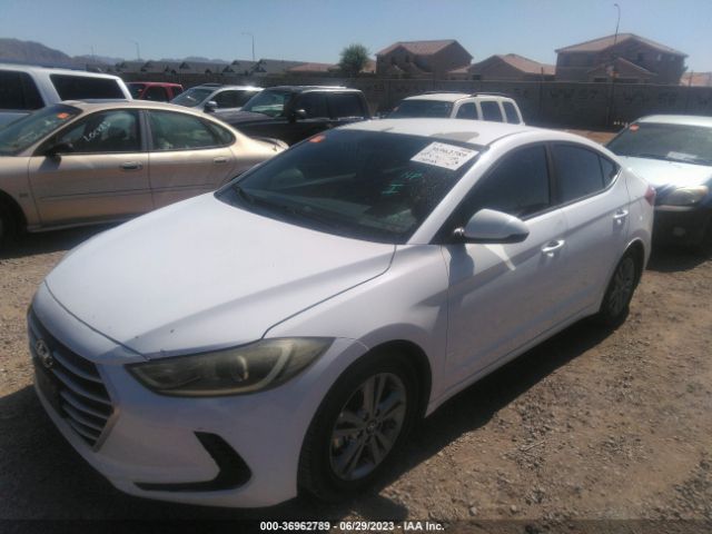 Hyundai ELANTRA SE 2017 5NPD84LF1HH138808 Image 2