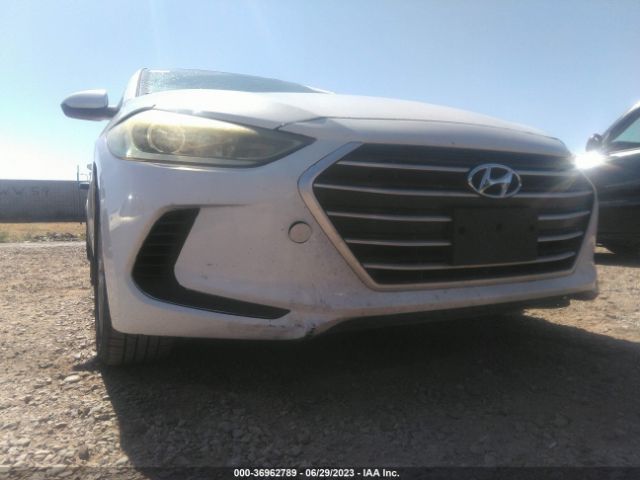 Hyundai ELANTRA SE 2017 5NPD84LF1HH138808 Image 12