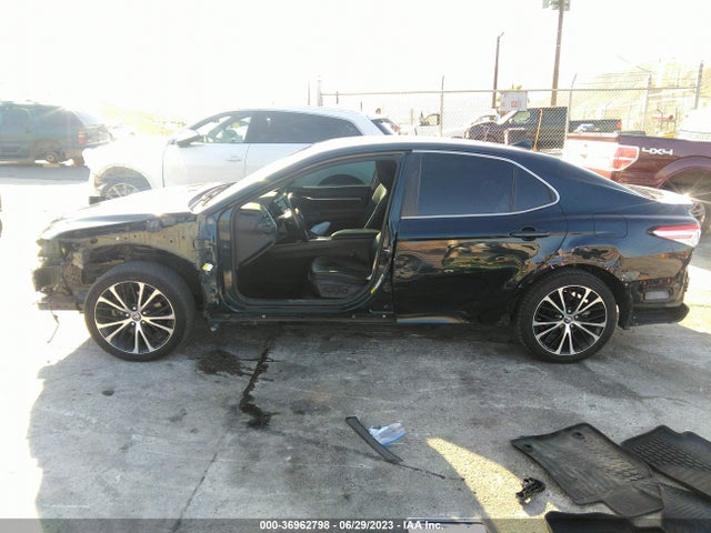 2020 TOYOTA CAMRY SE VIN: 4T1G11AK8LU323917