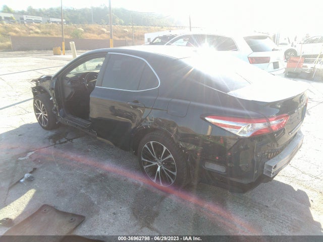 2020 TOYOTA CAMRY SE VIN: 4T1G11AK8LU323917