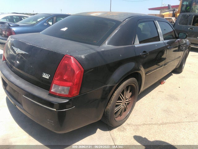 2005 CHRYSLER 300 VIN: 2C3JA53G05H131332
