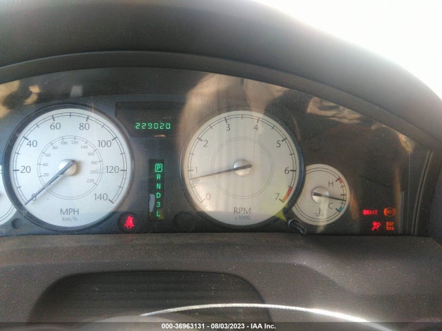 2005 CHRYSLER 300 VIN: 2C3JA53G05H131332