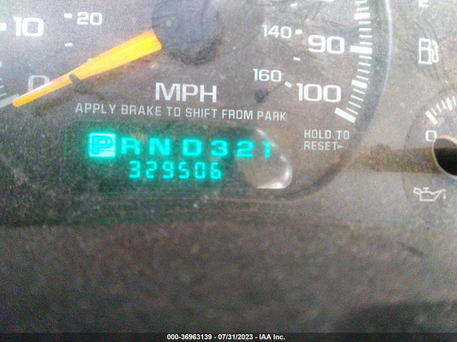 2000 CHEVROLET SILVERADO 1500 LS VIN: 2GCEC19V3Y1310600