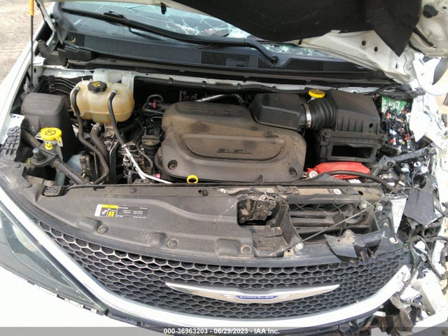 2C4RC1CG8LR136660 Chrysler Voyager Lx