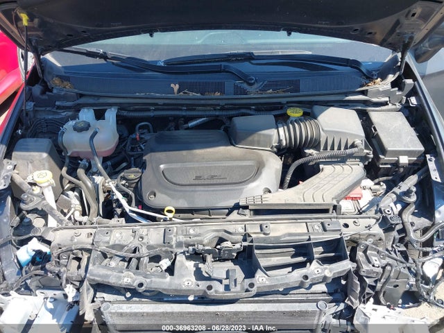 2C4RC1CG7MR579285 Chrysler Voyager Lx