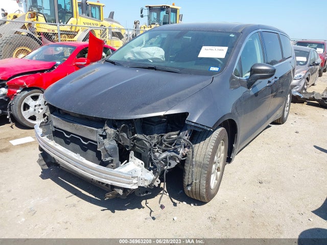 2C4RC1CG7MR579285 Chrysler Voyager Lx