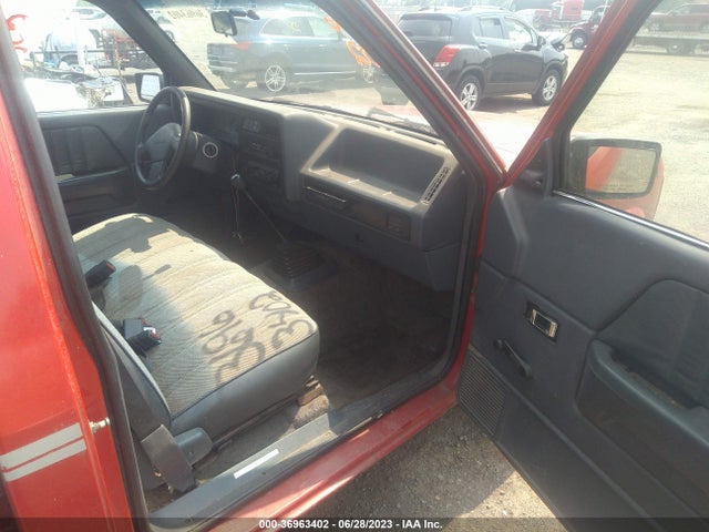 1993 DODGE DAKOTA VIN: 1B7FL26G7PS157458