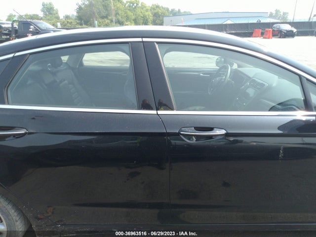 2017 FORD FUSION SE VIN: 3FA6P0HD4HR305208