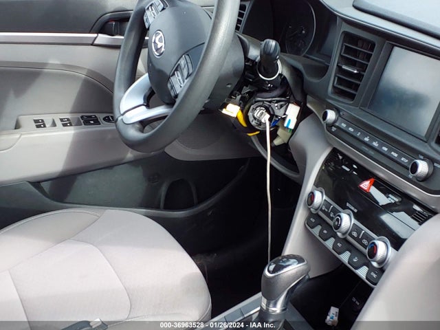 2020 HYUNDAI ELANTRA SEL VIN: 5NPD84LF1LH557055