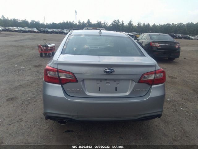 4S3BNAF62J3024294 Subaru Legacy Premium