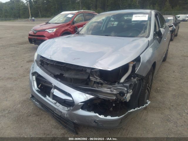 4S3BNAF62J3024294 Subaru Legacy Premium