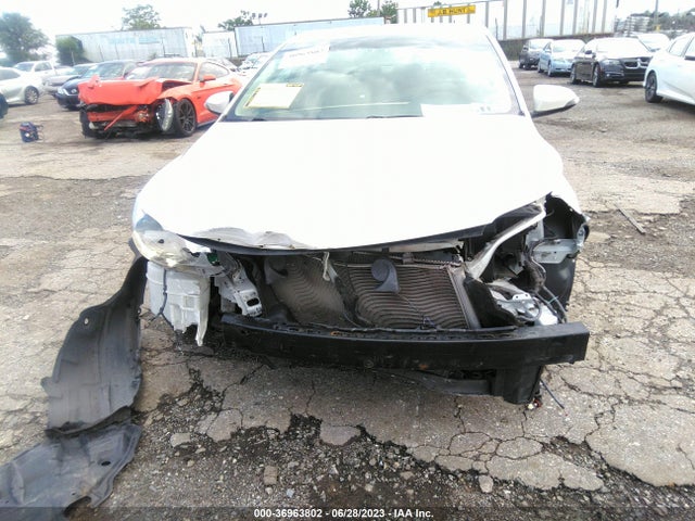 Toyota AVALON LIMITED 2014 4T1BK1EBXEU113047 Image 13