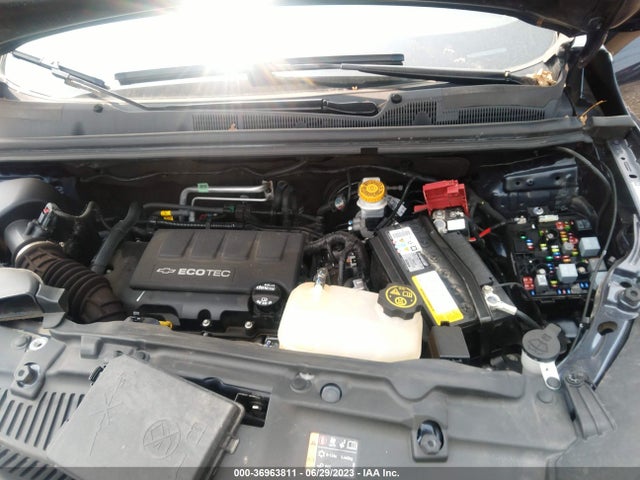 Chevrolet TRAX LS 2019 3GNCJKSB8KL321947 Image 10