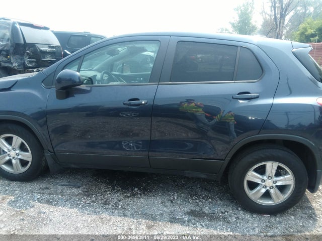 Chevrolet TRAX LS 2019 3GNCJKSB8KL321947 Image 14