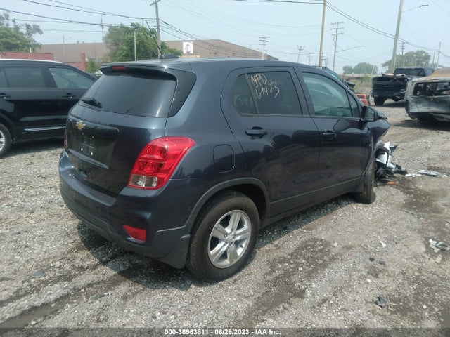 Chevrolet TRAX LS 2019 3GNCJKSB8KL321947 Image 4