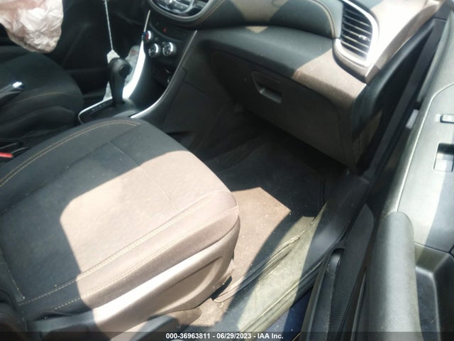 Chevrolet TRAX LS 2019 3GNCJKSB8KL321947 Image 5