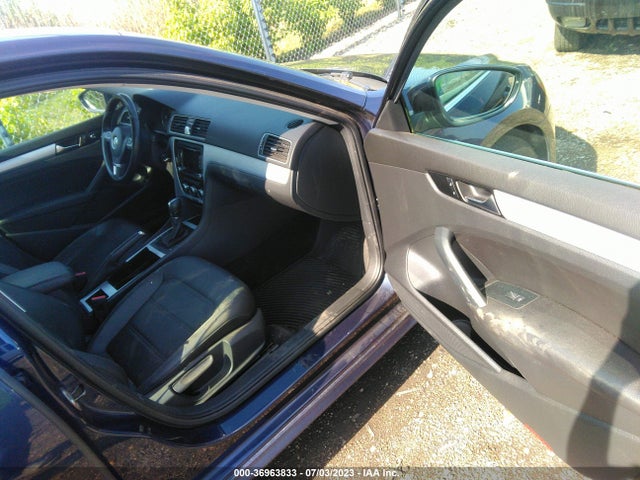 2012 VOLKSWAGEN PASSAT SE W/SUNROOF VIN: 1VWBP7A33CC019244