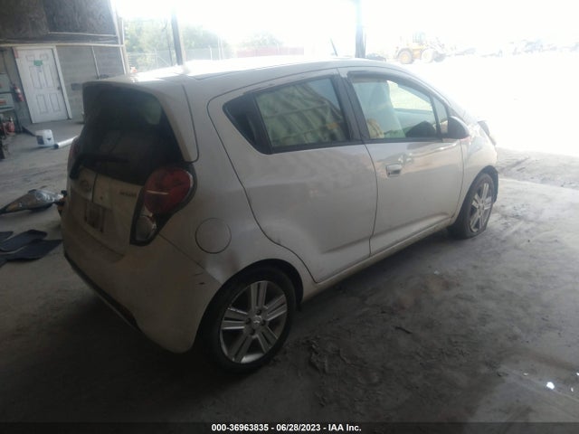 Chevrolet Spark Lt 2015 KL8CD6S99FC739562 Image 9