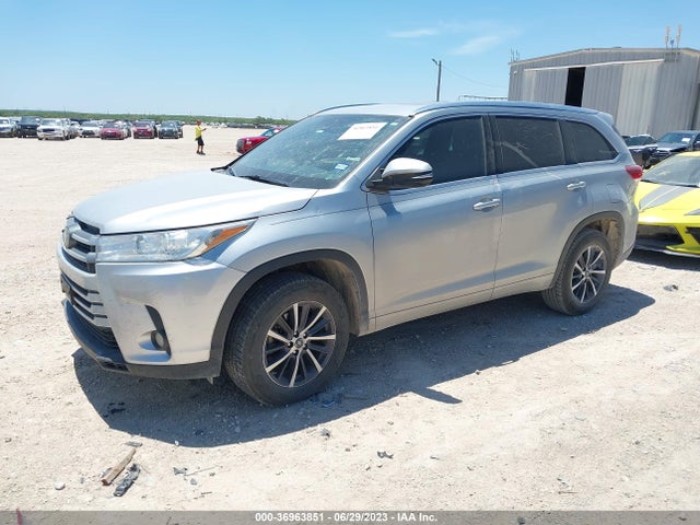 Toyota Highlander Xle/se 2017 5TDKZRFH8HS512484 Image 2