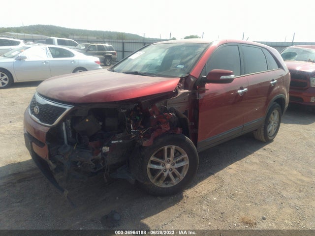 2015 KIA SORENTO LX VIN: 5XYKT3A64FG576357