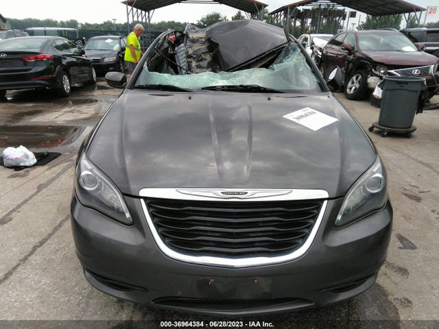 1C3CCBBB4EN177289 Chrysler 200 Touring