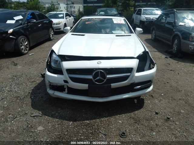 2015 Mercedes-Benz SLK-Class, VIN: WDDPK4HA5FF096765