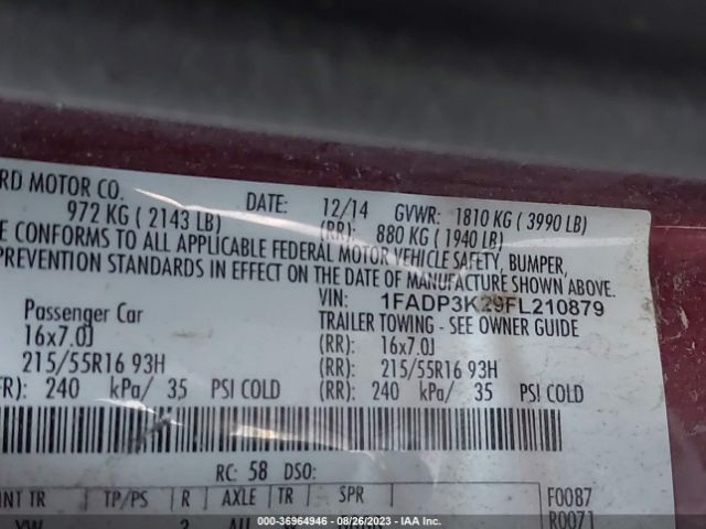 1FADP3K29FL210879 Ford FOCUS SE