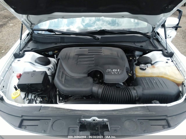 Chrysler 300 2014 2C3CCARG1EH323216 Image 10