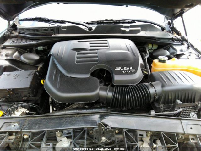 2C3CDZAG5FH900483 Dodge Challenger Sxt