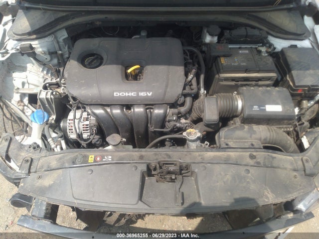 Hyundai ELANTRA SEL 2018 5NPD84LF7JH321880 Image 10