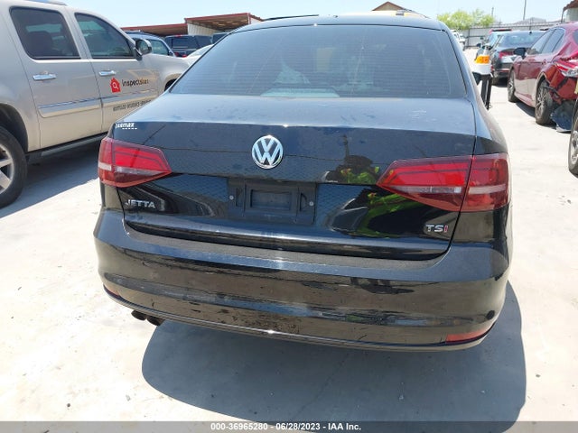 3VW167AJ8HM315086 Volkswagen Jetta 1.4t S
