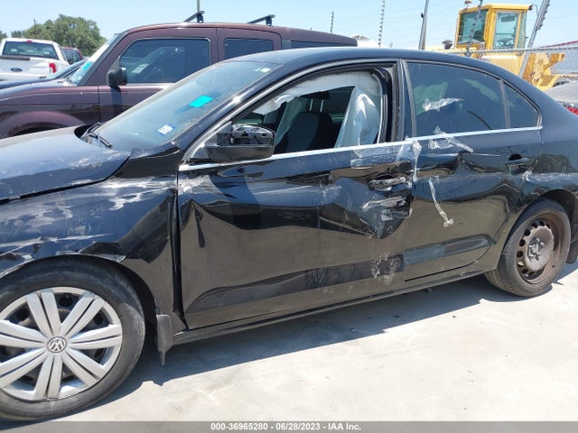 3VW167AJ8HM315086 Volkswagen Jetta 1.4t S