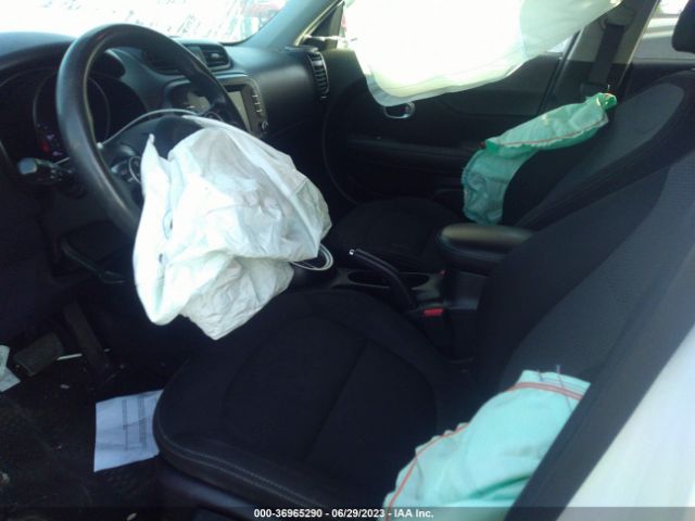 KNDJP3A54J7577621 KIA SOUL +