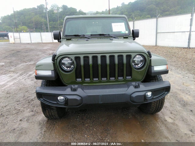 1C4HJXEG3MW605924 Jeep Wrangler Unlimited Sahara Altitude