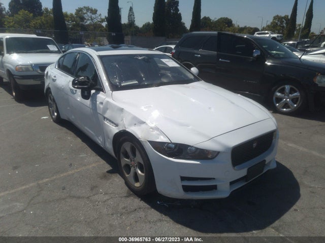 2017 JAGUAR XE SAJAR4BN1HA970893 Photo 0