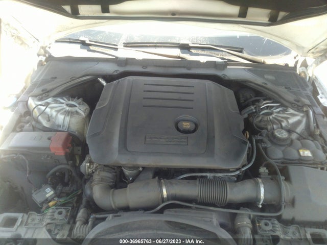 2017 JAGUAR XE SAJAR4BN1HA970893 Photo 9